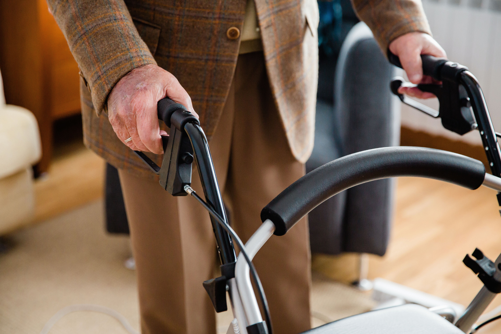 PPSL Tips for preventing and managing falls for seniors